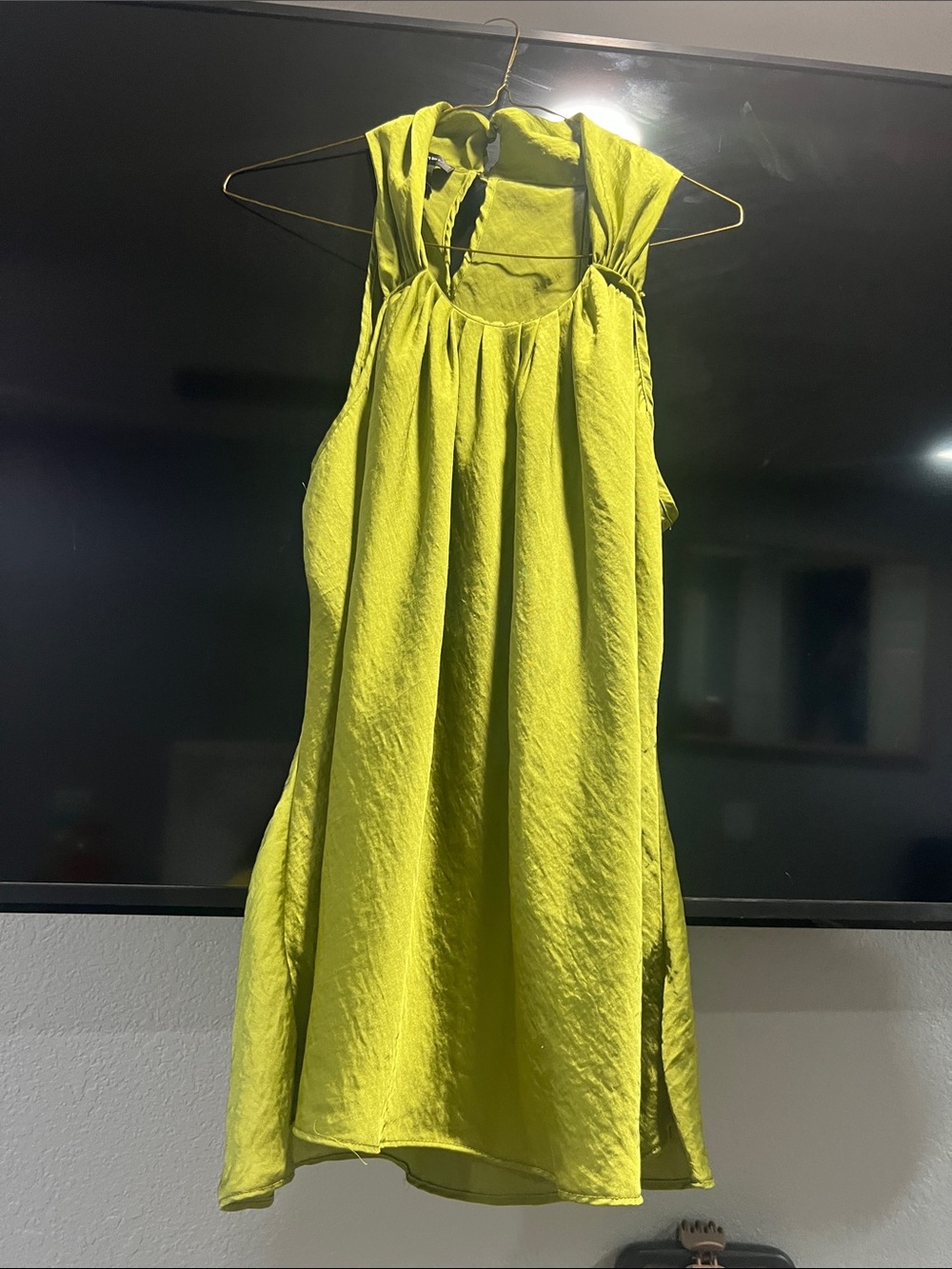 Spense Lime Green Sleeveless Halter Blouse